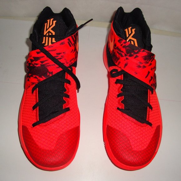 KYRIE 3 Size 13 Sneakers. main image 7